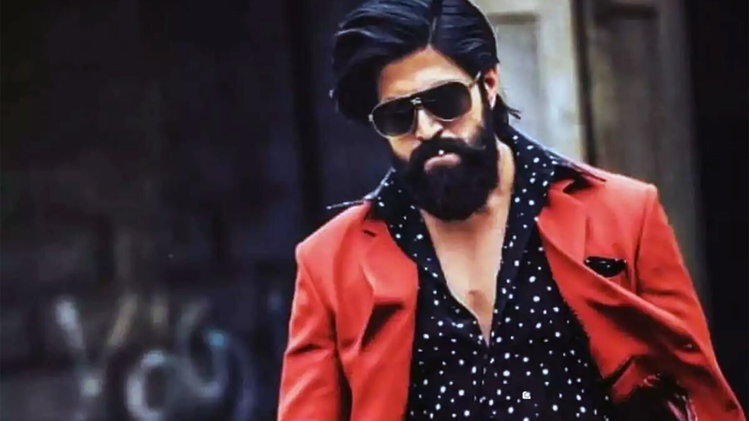 Yash (KGF) Age, Height, Wife, Family, Children, Biography & More ...