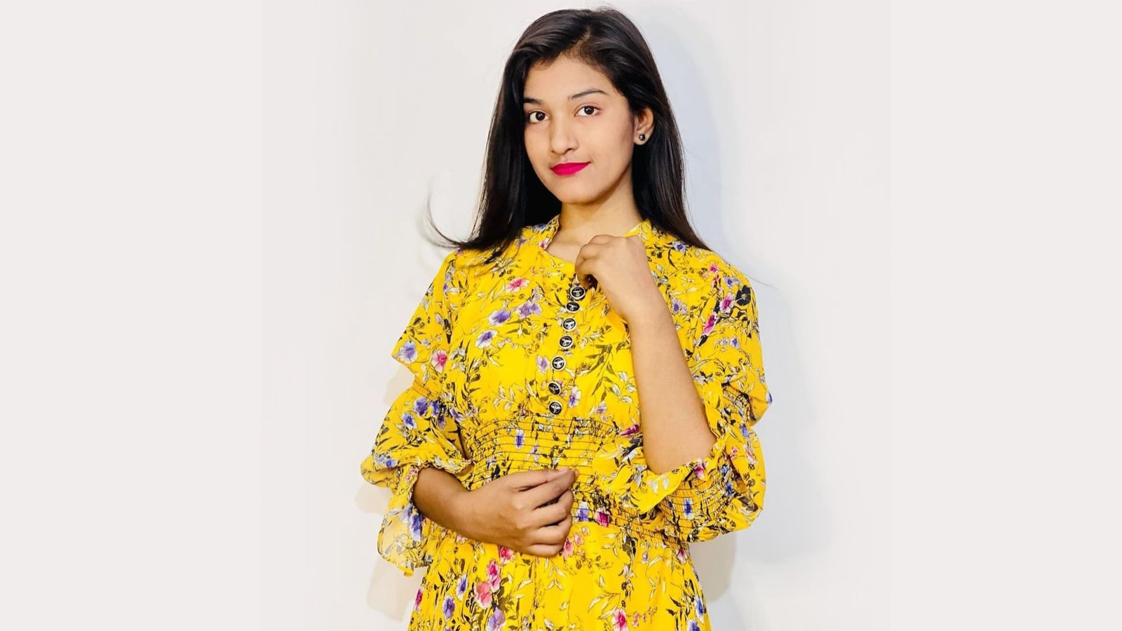 Shamima Afrin Omi Biography (TikTok), Age, Family, Figure, Net Worth ...