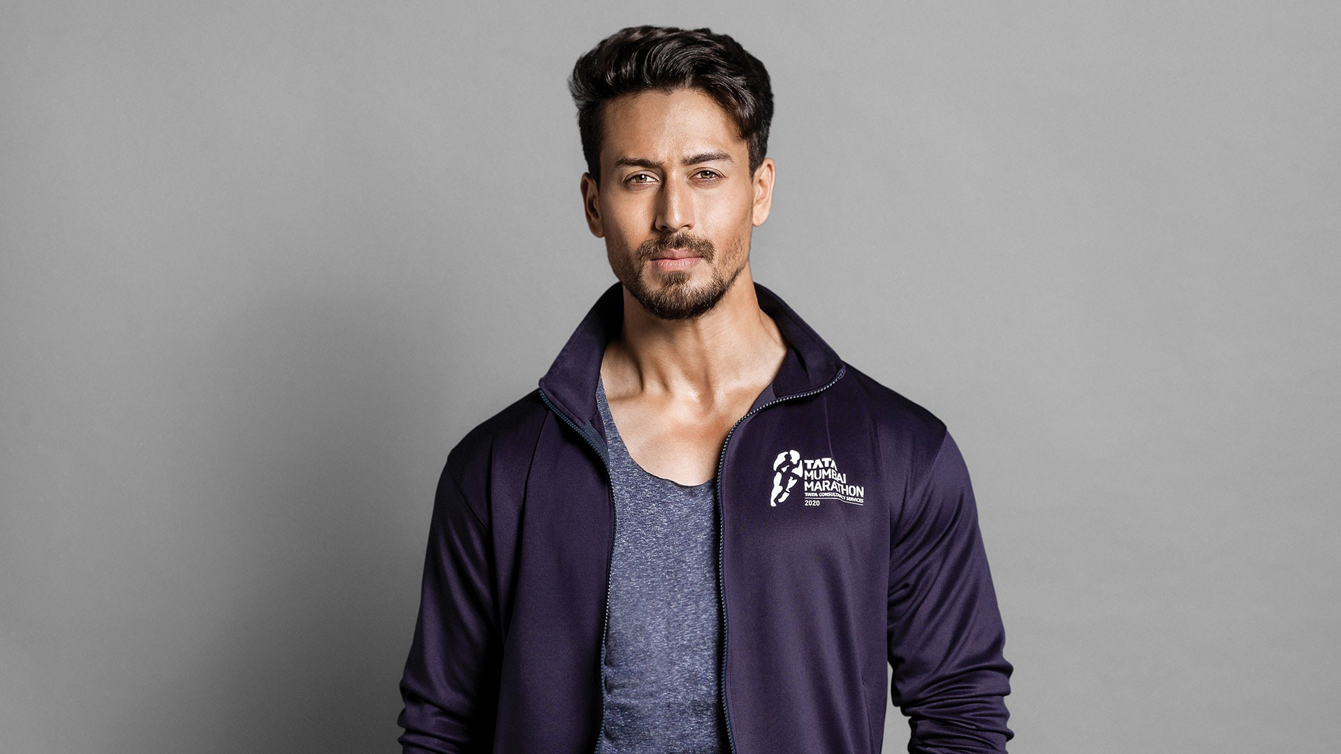 Tiger Shroff Height, Age, Girlfriend, Wife, Family, Biography & More