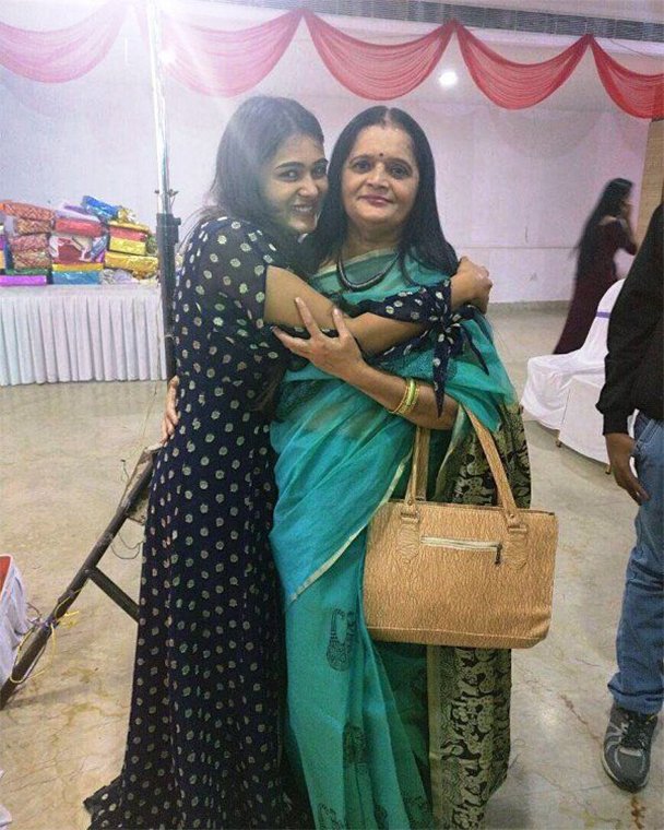 Shalini Pandey's Mother