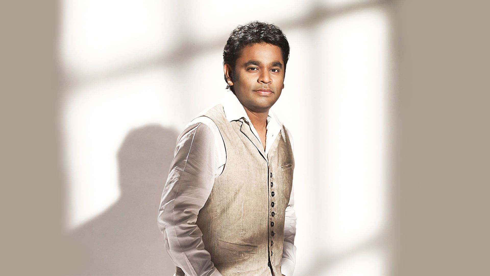A. R. Rahman Biography, Age, Wife, Family, Children & More - StarsUnfolded