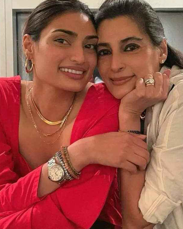 Mana Shetty