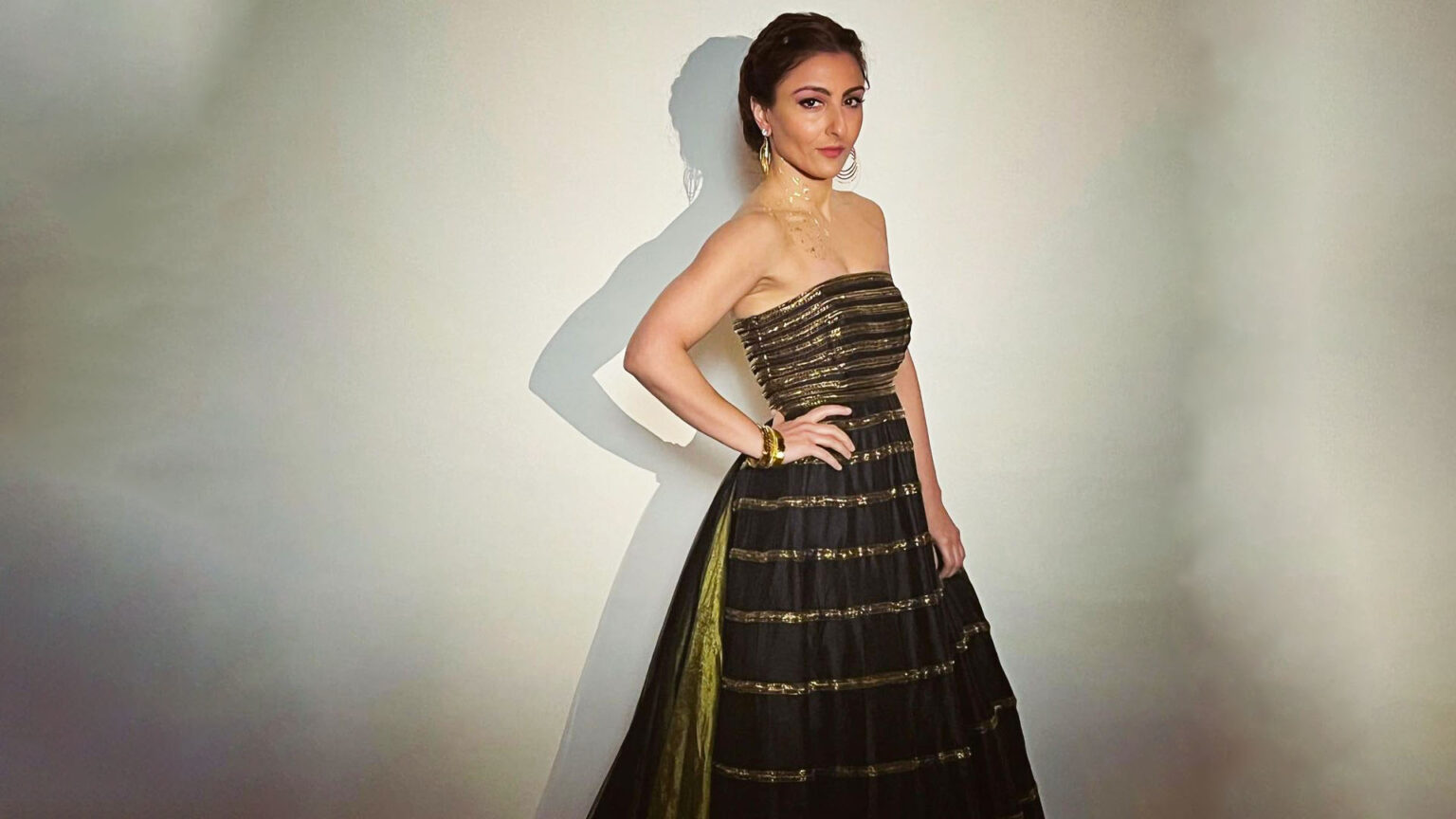 Soha Ali Khan Height, Weight, Age, Husband, Family, Biography & More
